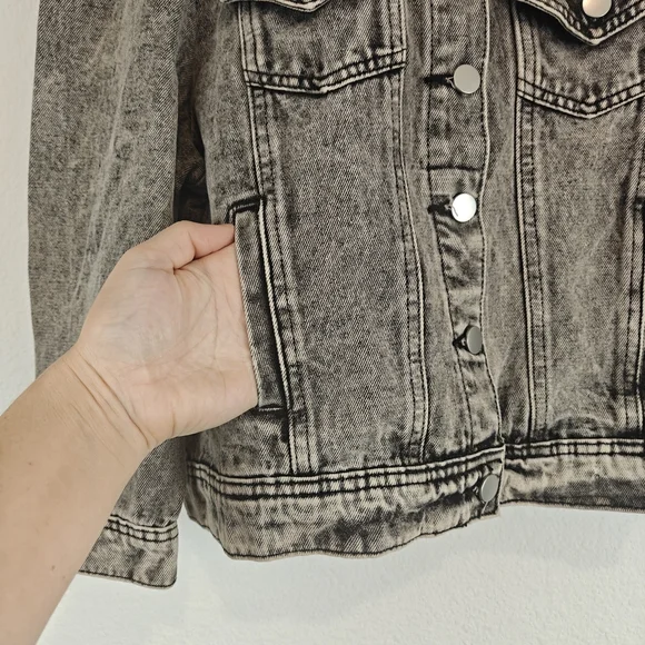 Savanna Jane Nwot Puff Sleeve Denim Cropped Jacket In Black Acid Wash Size LG - Picture 8 of 12